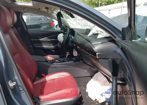 2024 Mazda Cx-30 2.5 S Carbon Edition z USA, uszkodzony, nr VIN 3MVDMBCM7RM647584